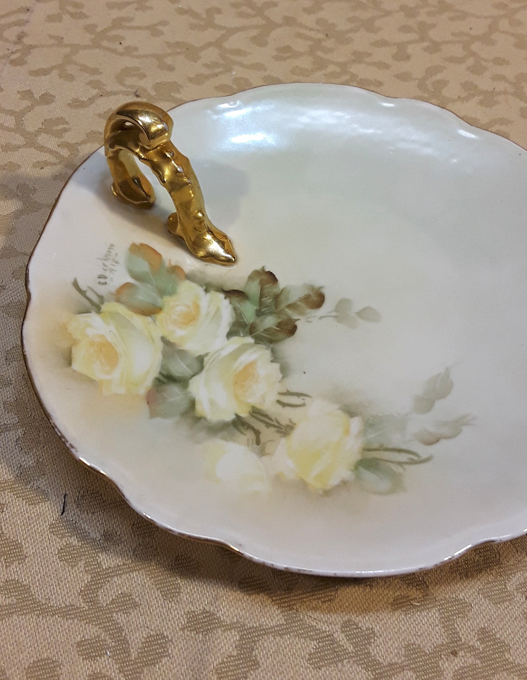 アンティーク　プレート　手描き　金彩　 薔薇　オーストリア アンティーク プレート 手描き 金彩 薔薇 オーストリア Amazon.co.jp