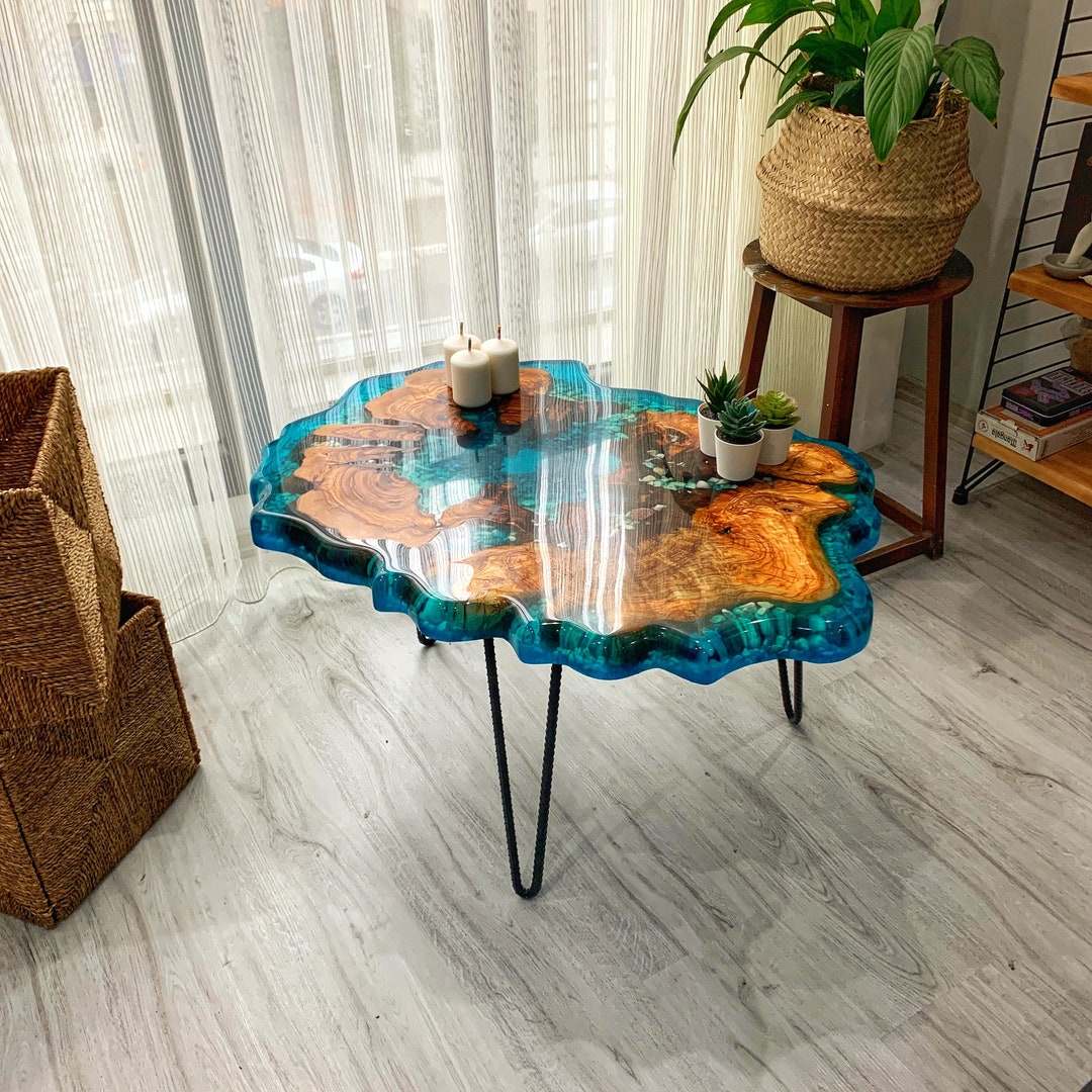 Coffee/side/end Table Wood Raund/epoxy Resin Live Edge Rustic