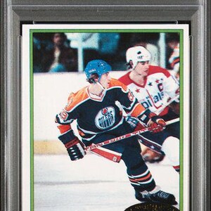 Graded 1980 Topps Wayne Gretzky #250 2nd Year Hockey Card PSA 8 NM-MT