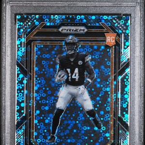 Graded 2022 Panini Prizm George Pickens #329 Variation No Huddle Rookie RC Football Card PSA 10 Gem Mint