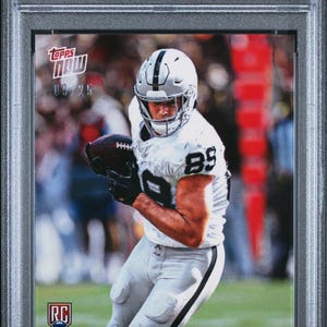 Graded 2024 Topps Now Brock Bowers #15 Purple /25 Rookie RC Football Card PSA 9 Mint