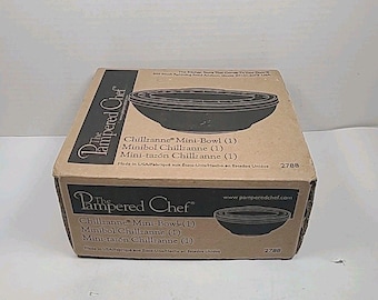 Mini tazón Chillzanne de 3 tazas de Pampered Chef (modelo 2788), usado, en su caja original.