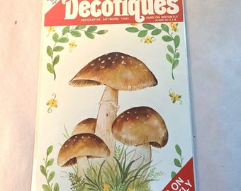 NOS Vintage Decotiques Rub On Transfer 5715 Verzauberter Pilz 2 Bögen