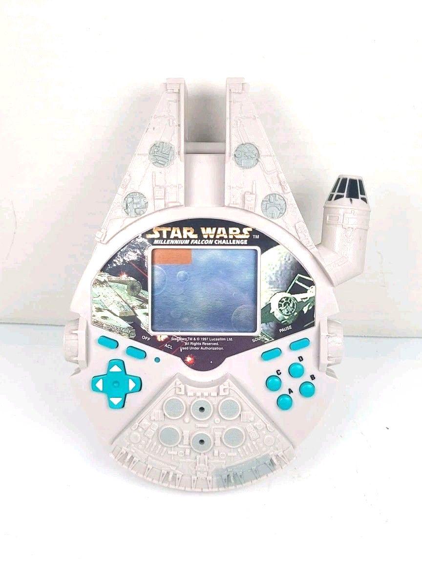 ✨STAR WARS、デジタル、携帯ゲーム、SCIENCE/1997希少品 Vintage 1997 Star Wars Millenium Falcon Challenge Digital Tiger
