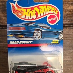 Vintage NOS NEW 1998 Hot Wheels Blau Karte #1099 Red Road Rocket 1/64