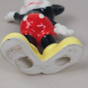 Vintage jaren 70 Disney Mickey & Minnie Mouse 4" keramische beeldjes (Made in Japan) afbeelding 7