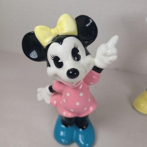 Vintage jaren 70 Disney Mickey & Minnie Mouse 4" keramische beeldjes (Made in Japan) afbeelding 2