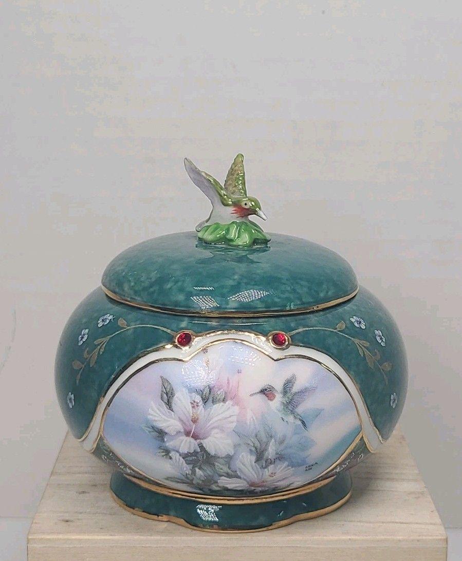 1999 Ardleigh Elliott Lena Liu's Ruby Throated Hummingbird