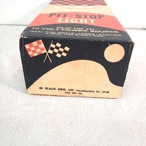 NOS Vintage Pit Stop 12 Volt Trouble Light M. Black MFG. CO. clip on