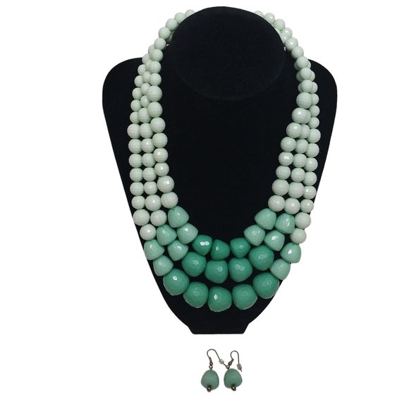 Vintage Green Necklace & Earrings Three Strand La… - image 4