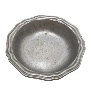Vintage Wilton Columbia EWP Pewter Bowl Scalloped Edge 7&quot; Diameter