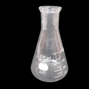 Corning Pyrex #4980 Erlenmeyer Narrow Mouth Glass Flask 250ml Single Made USA