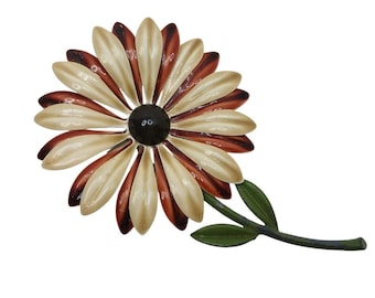Vintage Daisy Flower Brooch Pin Metal Enamel White Green Floral 1960 Jewelry MCM