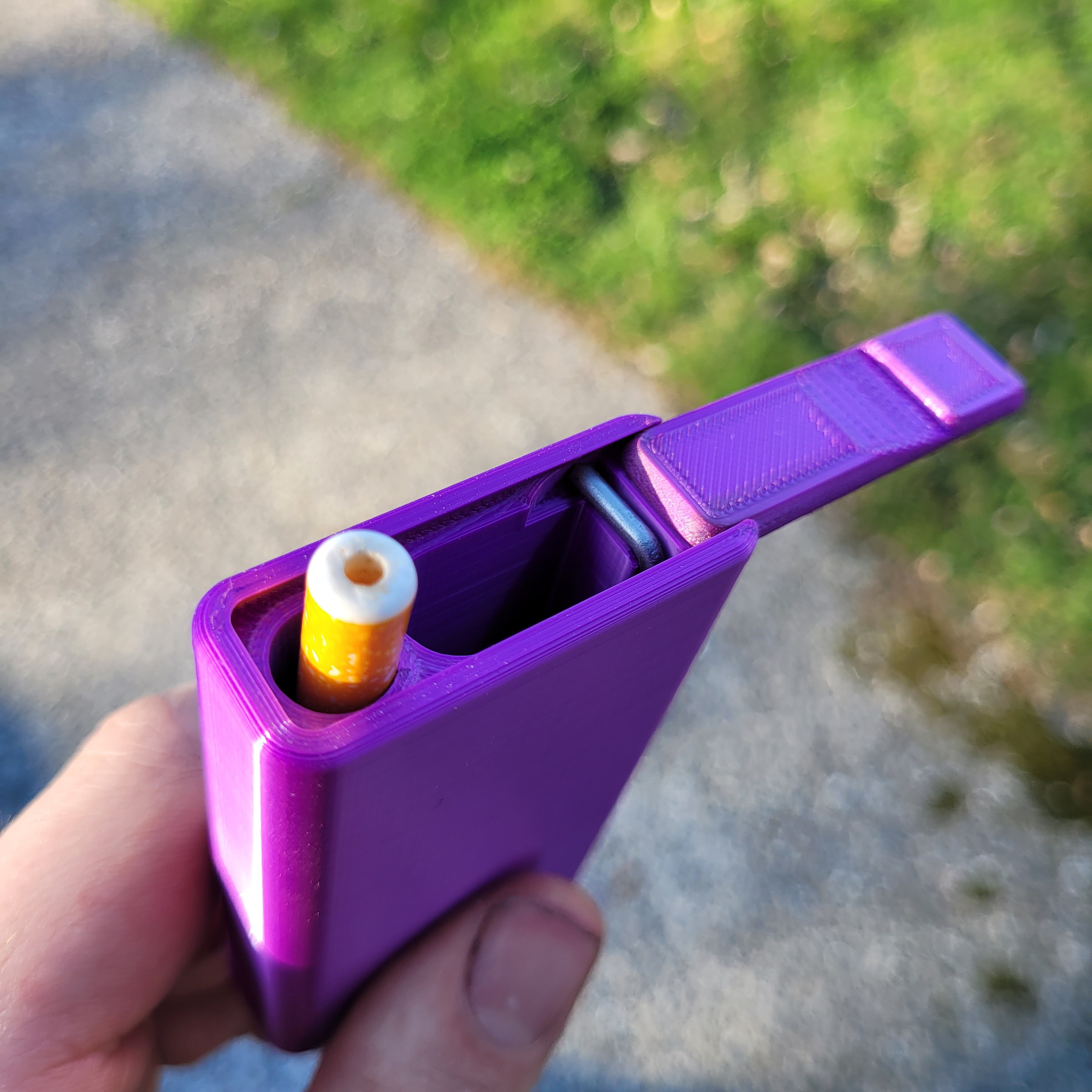 3d Printed Sliding Lid Spring Dugout Crush and Smell Resistant