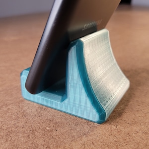 3d Printed Geometric Style Phone Holder |  Smartphone Dock