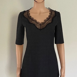 Louis Vuitton Short Sleeved High Neck Fitted Dress BLACK. Size 36
