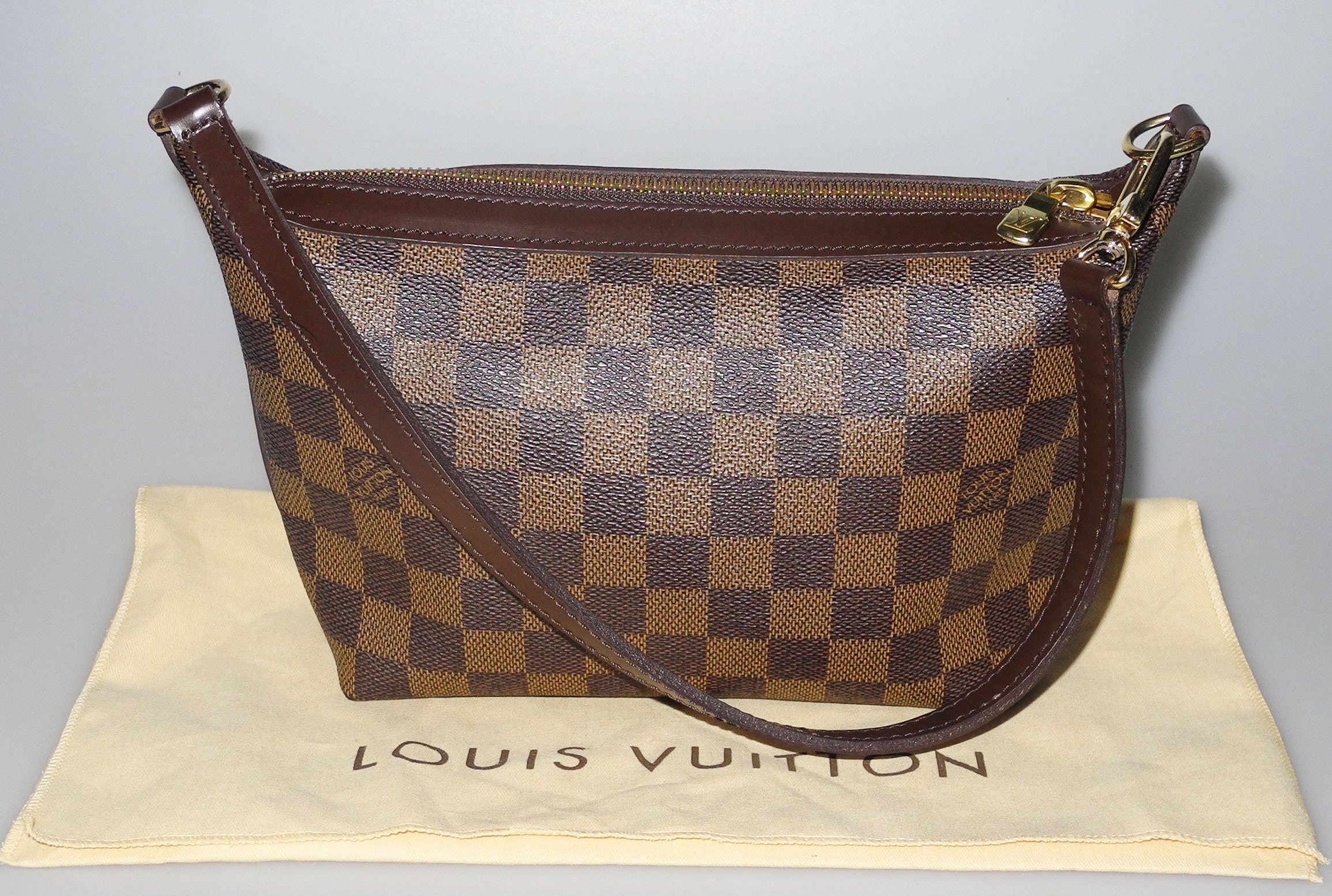 Louis Vuitton, Bags, Louis Vuitton Alma Bb Aqua Print Epi Leather Satchel  Crossbody Bag Blue