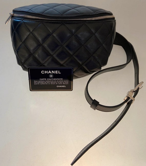 CHANEL Belt Bag in Quilted Black Leather Dustbag Card -  Denmark