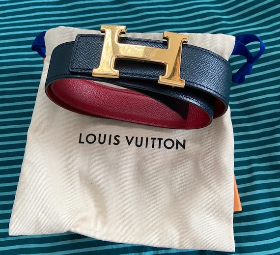 navy blue and red louis vuittons belt