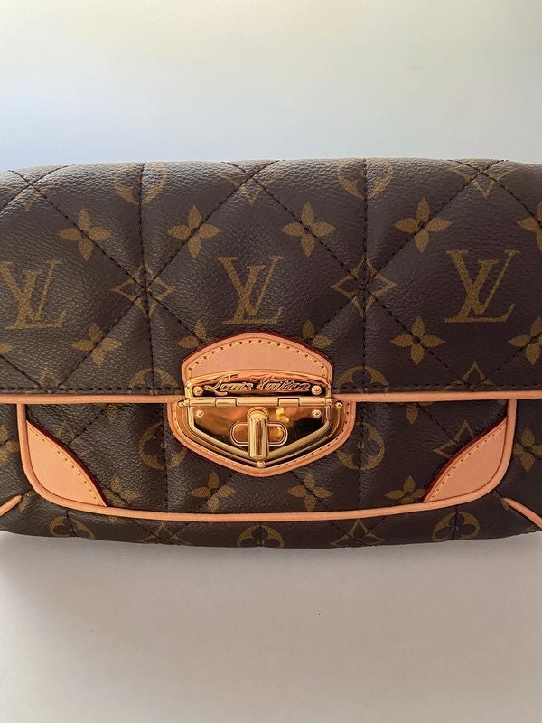 LOUIS VUITTON POCHETTE in Monogram Canvas and Beige Leather -  Israel