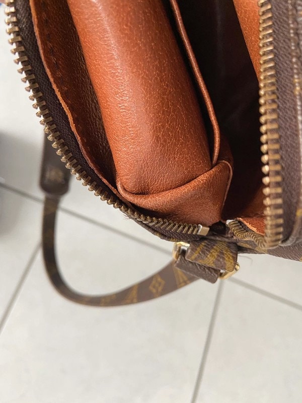 Buy Louis Vuitton Nile Bag in Monogram Canvas and Brown Leather, Shoulder  Strap, Vintage 1970, Very Good Condition Online in India 