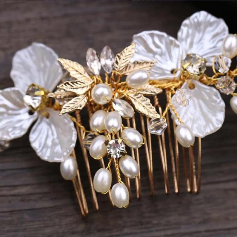 Bridal Hair Comb Golden Flower leaf Bridal Hair Accessories with Pearl and Rhinestones