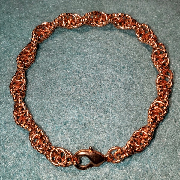 Twisted Link  Therapeutic Bracelet- 16g 5mm Textured Recycled Copper Rings with Lobster Claw Clasp