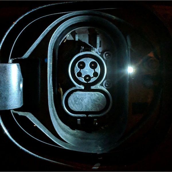 Chevy Bolt EV & EUV Charging Port Light