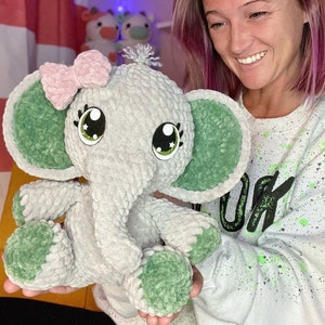 Hatching Elephant crochet pattern, pdf download