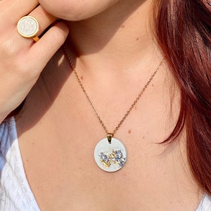 Collier de bijoux en béton avec feuille d&#39;or et fragments de coquillages, collier en or pour femme, cadeaux pour elle