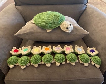 1 Crocheted Turtle Color Matching Game / Memory Game / Sensory Toy for Toddlers and Kids.