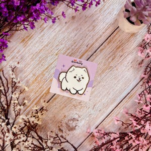 Aurora Samoyed – Cute Dog Enamel Pin | Bark&#39;n&#39;Paws collection