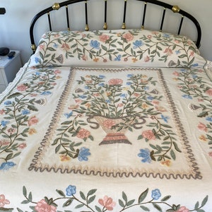 Vintage Chenille Bedspread: Cabin Crafts Floral Basket, Full Size