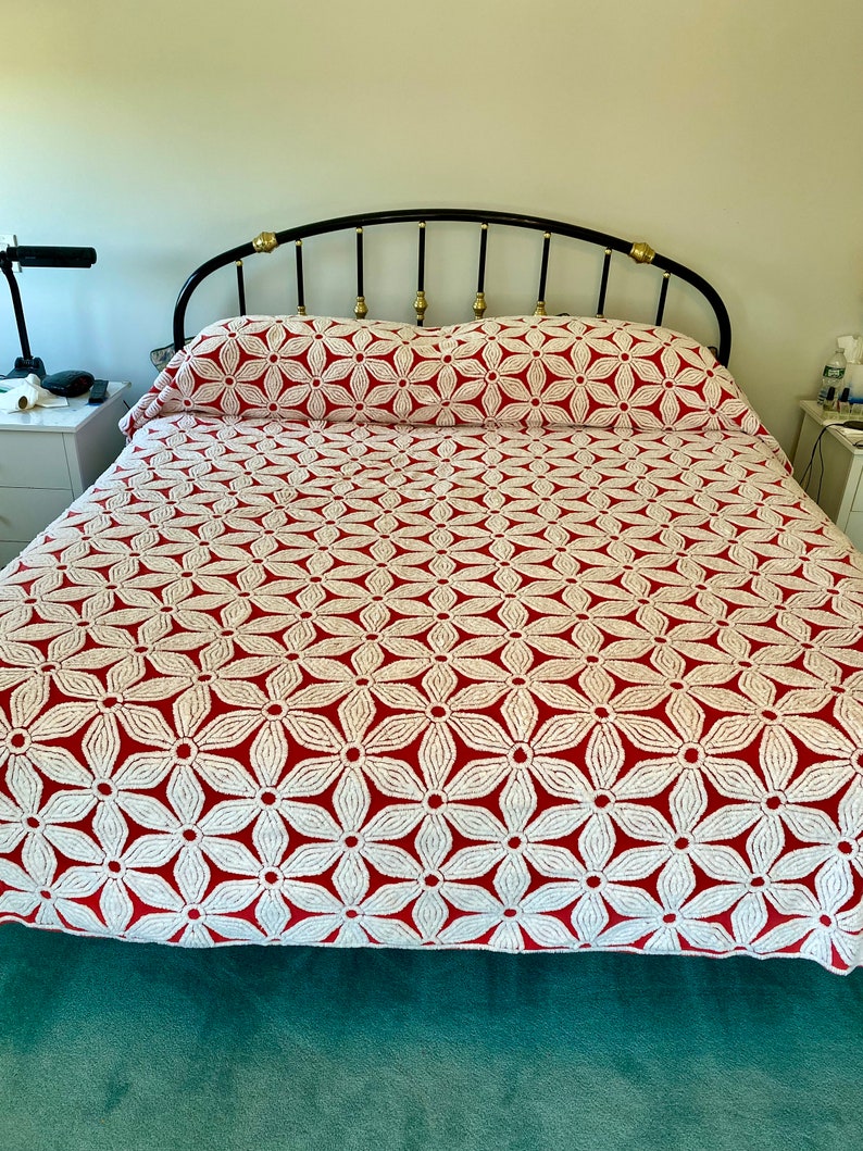 Vintage Chenille Bedspread Hofmann Large Daisy Red Chenille Bedspread