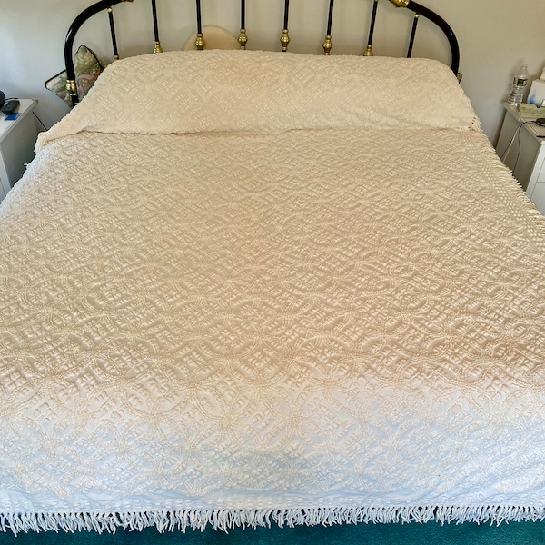 Wedding Ring Chenille Bedspread Etsy