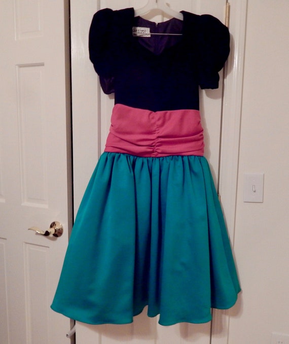 1980s Vintage Opening Night Formal Dress Cinderell