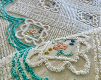 Vintage Teal Scallops around Pastel Florals on a White Chenille Canvas Bedspread EUC