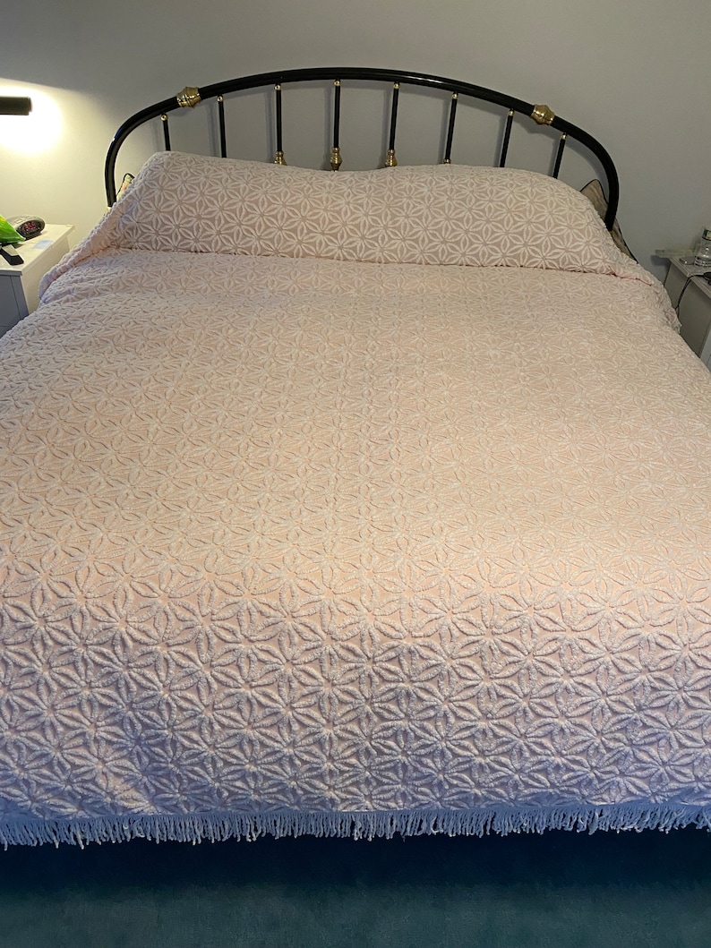 Vintage Chenille Bedspread Queen Pink Daisy Chenille Bedspread Etsy