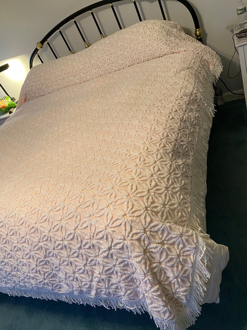 Vintage Chenille Bedspread Queen Pink Daisy Chenille Bedspread Etsy