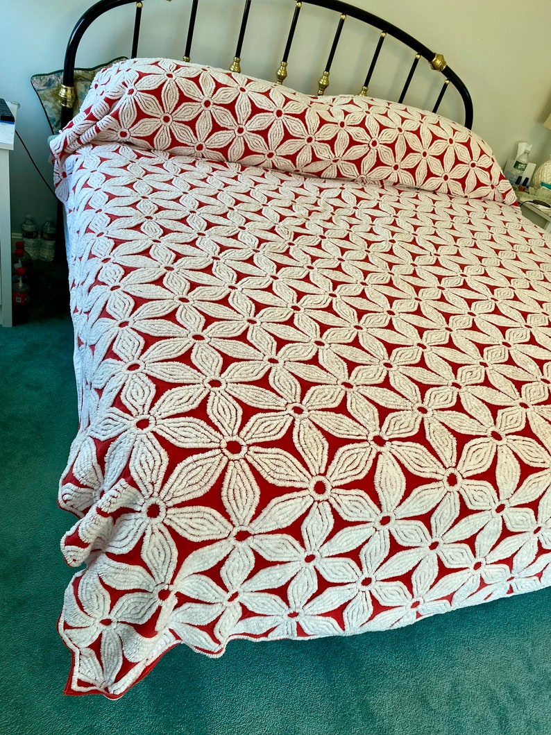 Vintage Chenille Bedspread Hofmann Large Daisy Red Chenille Bedspread