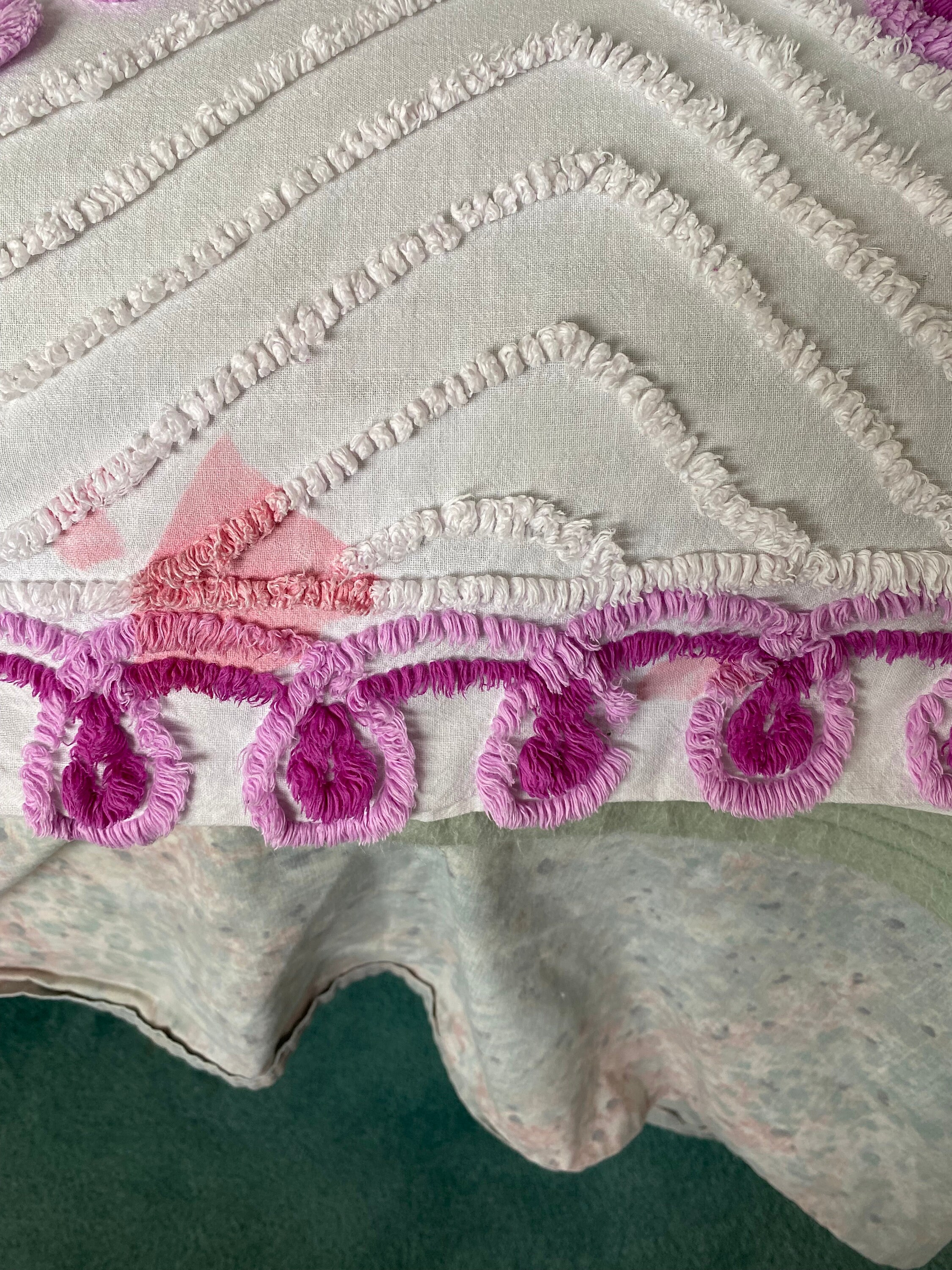 Vintage Violet Hearts Chenille Bedspread: Queen/king Size - Etsy
