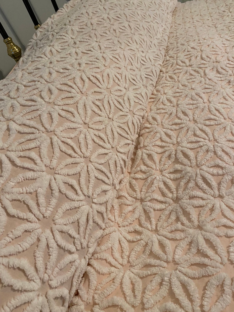 Vintage Chenille Bedspread Queen Pink Daisy Chenille Bedspread Etsy