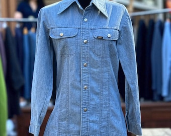 Vintage 70s LEE Denim Snap Shirt: USA Made Western Chambray Small