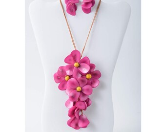 Tagua Nut Flower Pendant Necklace: Handcrafted Floral Statement Jewelry
