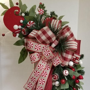 Christmas Lantern Swag, Peppermint Christmas Decor, Peppermint Christmas Swag, Red and White Christmas Swag, Christmas Garland Swag