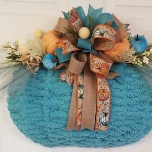 Blue Pumpkin Fall Door Wreath: Chunky Yarn, Harvest Decor