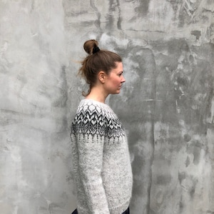 Grey lopapeysa icelandic sweater in lettlopi yarn