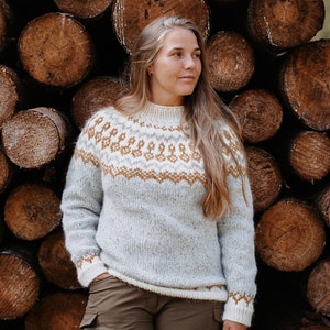 Light grey and orange lopapeysa icelandic sweater in icelandic lopi yarn