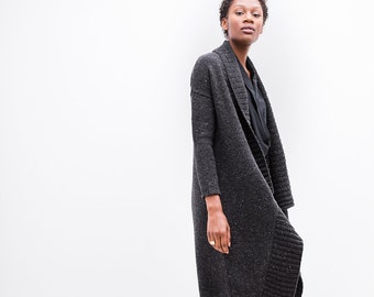 Hand knitted long cardigan with ribbed collar in tweed yarn, 18 colours available