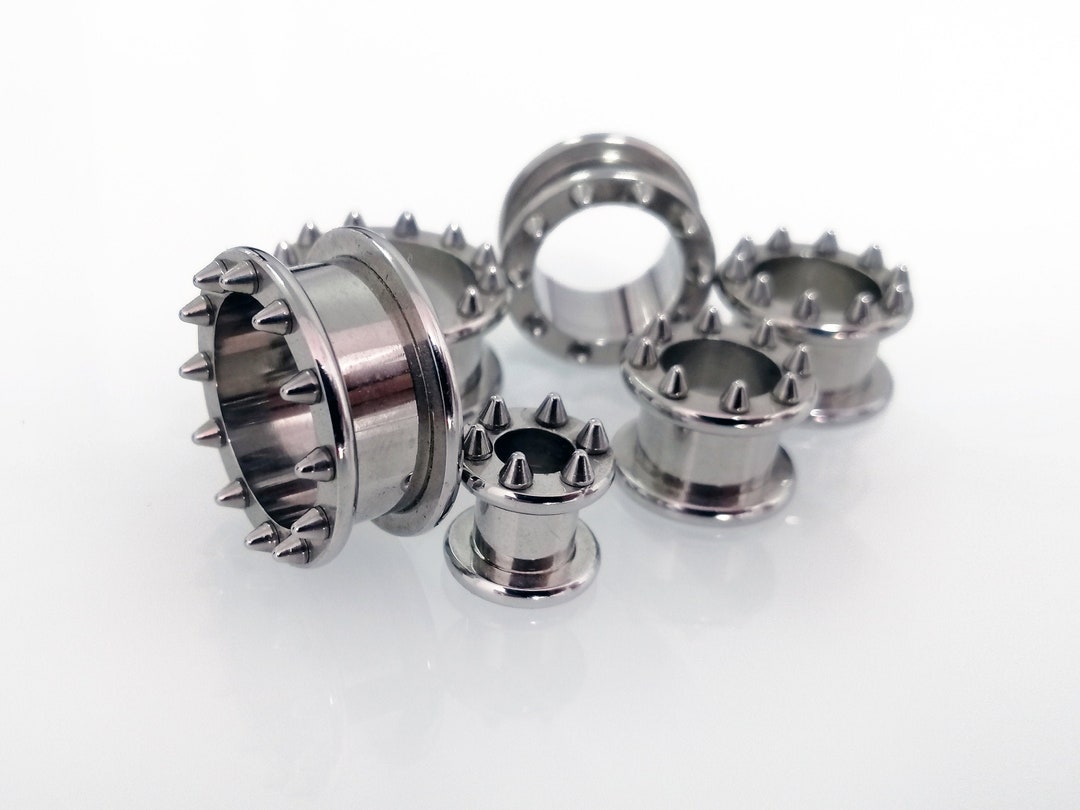 Spiked Ear Tunnels, Ear Gauges, Threaded Ear Tunnels. Gauge Earrings
